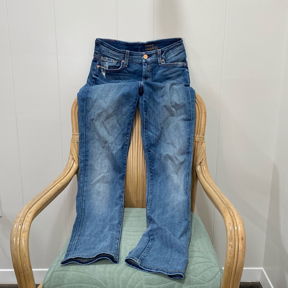 7 for all mankind. Jeans. Kimmie Straight Leg. Women’s size 28. Great Condition